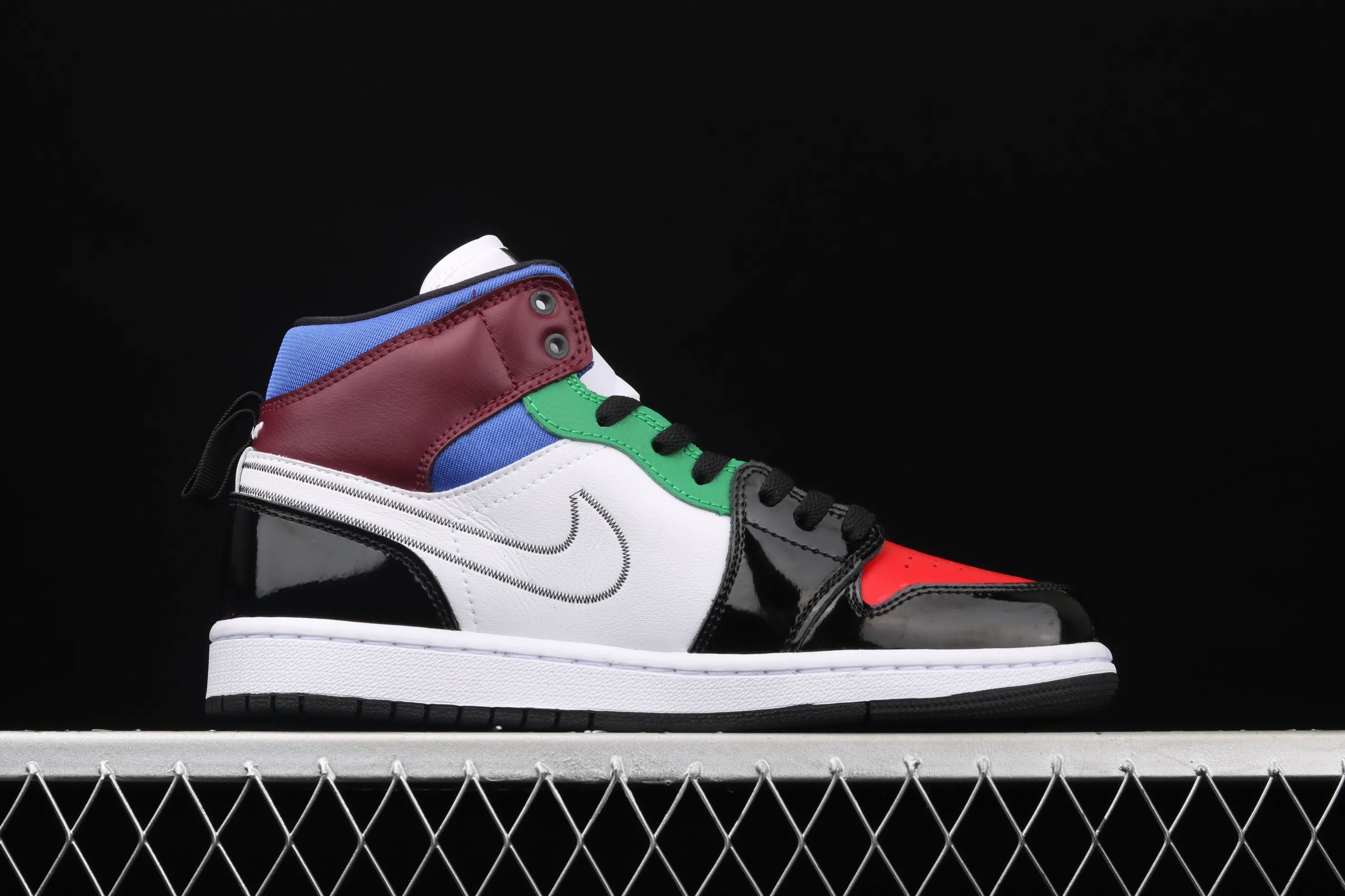 All categories Air Jordan Jordan series basketball shoes Air Jordan 1 Mid Air Jordan 1 Mid SE AJ1 Joe 1 patent leather multi-color splicing mid-top versatile casual sports sneakers DB5454-001